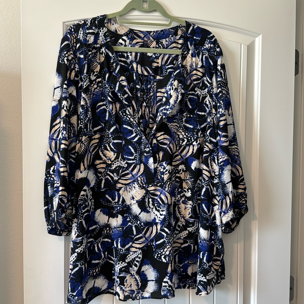 NYDJ Pintuck Blouse, never worn. Size 3X.